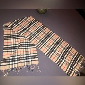 Ingles Buchan Vintage Scarf Scotland Made plaid designer 100% lambswool wrap